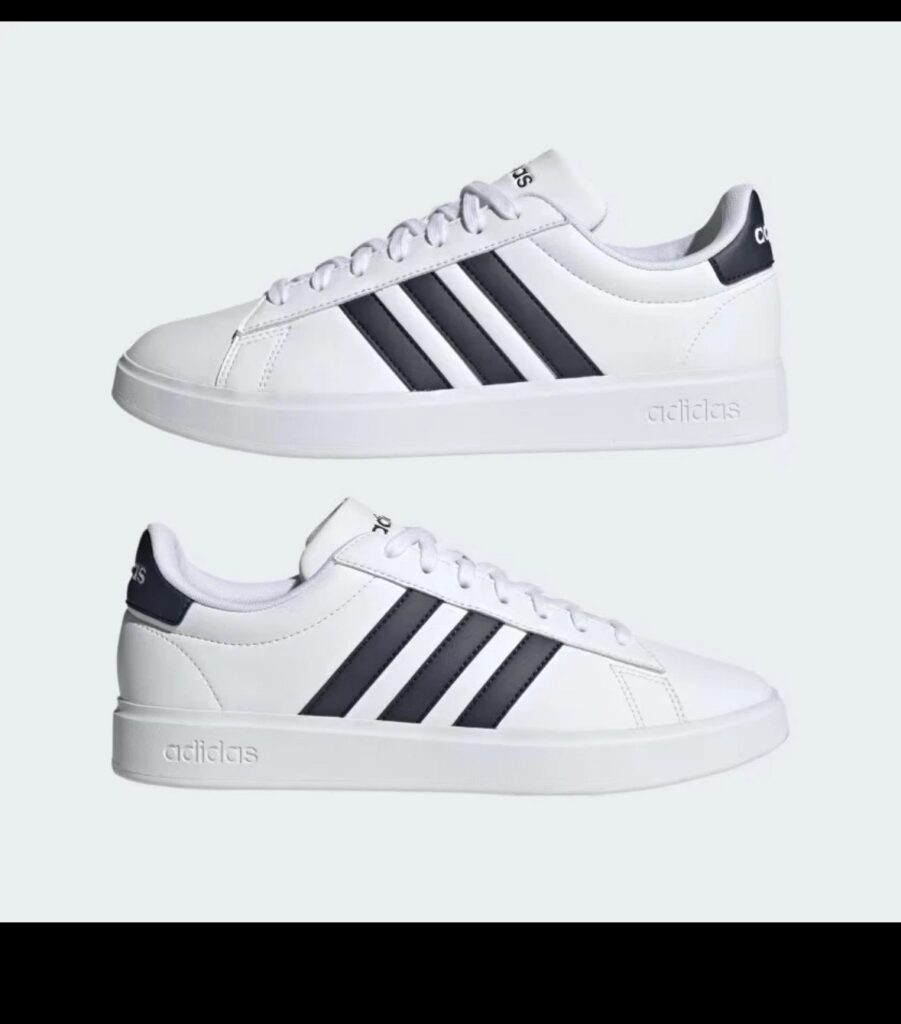 Tenis adidas blanco con franjas azul marino